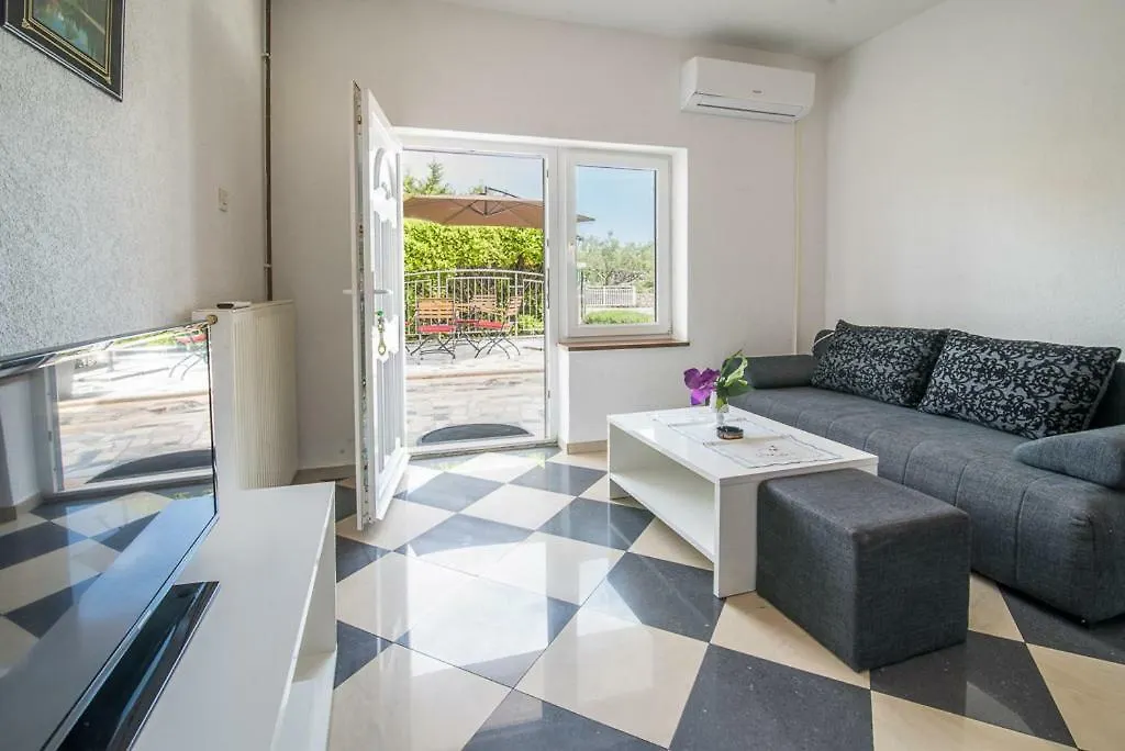 Beljan Apartments Krk Town 0*,